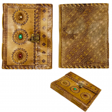 Handcrafted Leather Journal with Gemstone – 5x7" Vintage Notebook for Writers & Gift Seekers